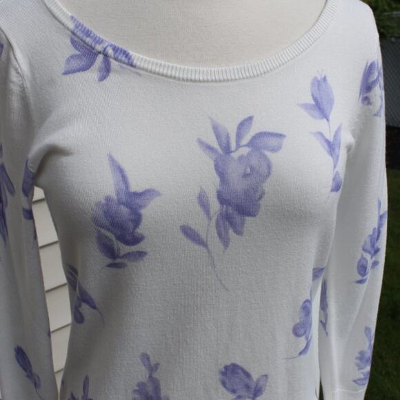 Premise Studio Women's Pullover Sweater Purple Floral White Lightweight Size S - Picture 10 of 13